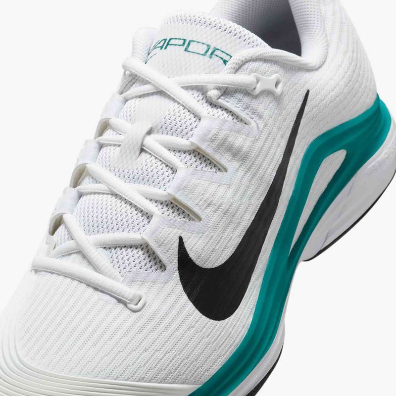 Кросівки тенісні чоловічі Nike Vapor 12 white / black / radiant emerald 8