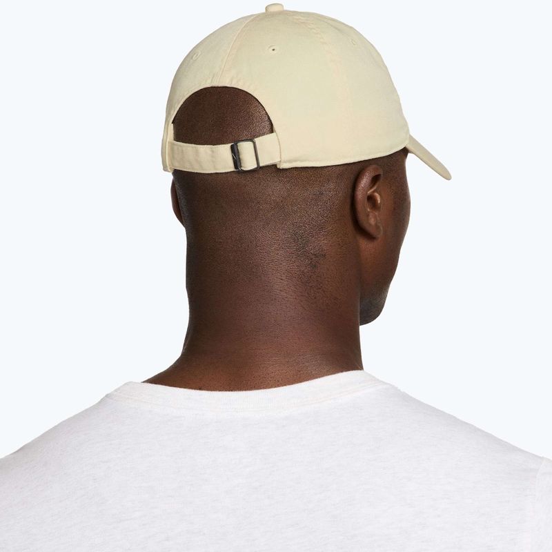 Кепка Nike Club Unstructured Futura Wash light khaki/sapphire 6