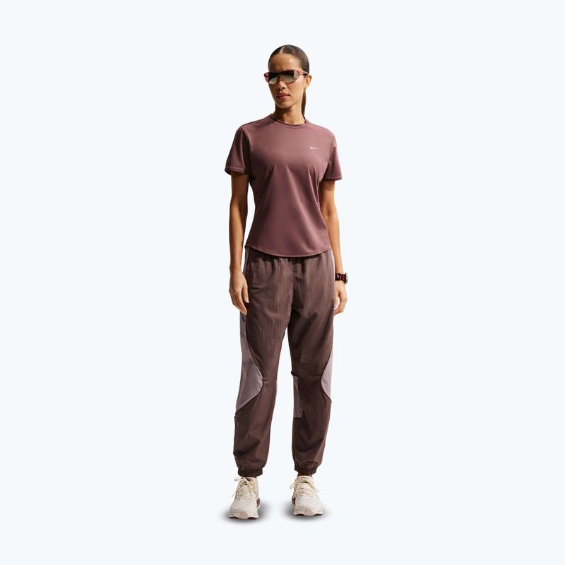 Штани для бігу жіночі Nike Swift UV Repel Mid-Rise tattoo/light violet ore 2