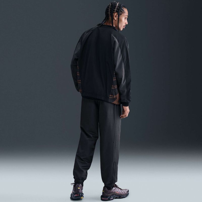 Штани чоловічі Nike Windrunner Lined black/white 8