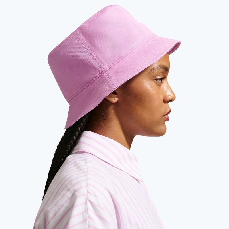 Капелюх Nike Apex Futura light magenta/white 6